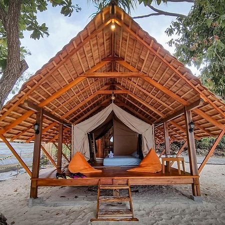Lihaga Island & Beach Club Serai Buitenkant foto